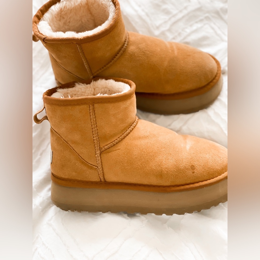 Mini Platform Ugg Boots! - image 3